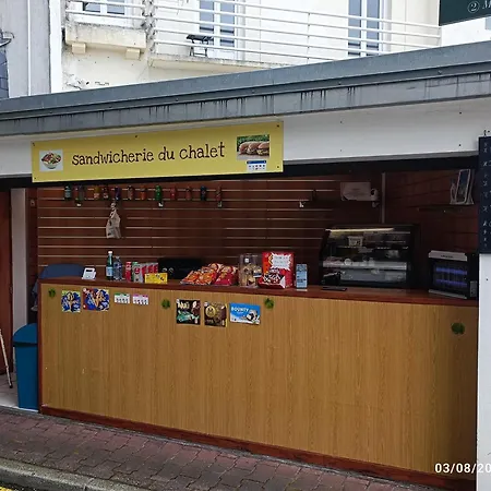 Chez Marie Et Didier 1 Minute A Pied Du Sanctuaire De Guest house *